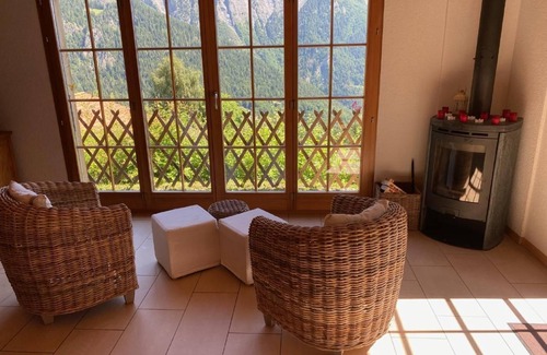 Chamoson Ski Chalet | Holiday house Chamoson for 1 - 10 persons with 4 bedrooms - Holiday house