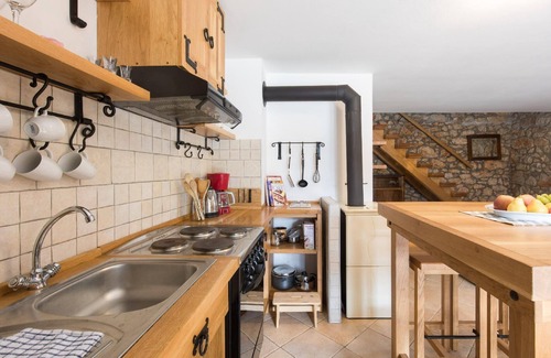 Sveti Ivan Dobrinjski House | Holiday house Dobrinj for 1 - 10 persons with 5 bedrooms - Holiday home