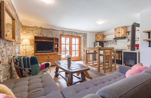 Sveti Ivan Dobrinjski House | Holiday house Dobrinj for 1 - 10 persons with 5 bedrooms - Holiday home