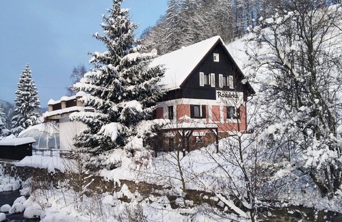 Dolni Dvur House | Holiday house Dolní Dvur for 1 - 20 persons with 8 bedrooms - Holiday house