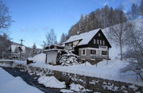 Dolni Dvur House | Holiday house Dolní Dvur for 1 - 20 persons with 8 bedrooms - Holiday house