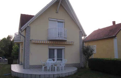 Gunaras House | Holiday house Dombóvár for 1 - 6 persons with 2 bedrooms - Holiday house