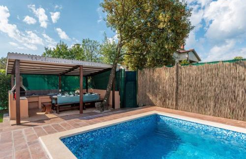 Strmac House | Holiday House Dora