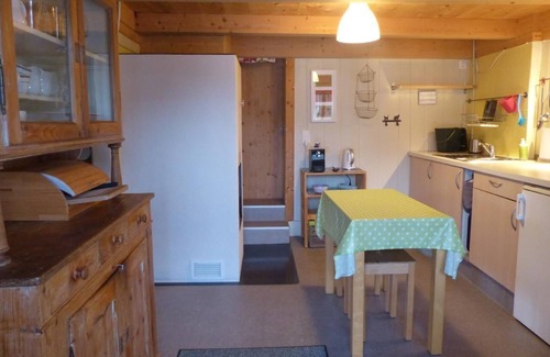 Frutigen House | Holiday house Frutigen for 1 - 4 persons with 2 bedrooms - Detached holiday house