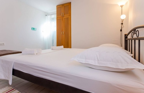 Gata House | Holiday house Gor - free WiFi - Gata, Riviera Omis, Croatia