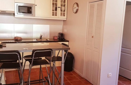 Grans House | Holiday house Grans for 1 - 5 persons with 2 bedrooms - Row house