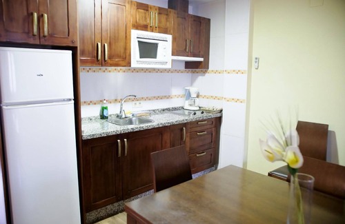 Guevejar House | Holiday house Güevéjar for 1 - 8 persons with 4 bedrooms - Row house