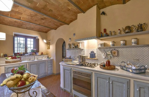 Casalguidi House | Holiday house Serravalle Pistoiese for 1 - 14 persons with 7 bedrooms - Holiday house