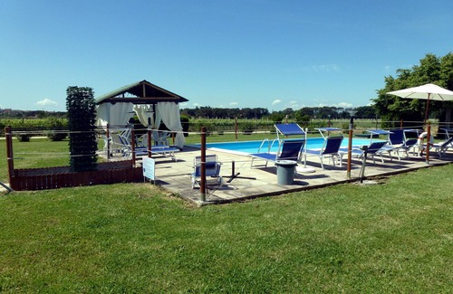 Torgiano House | Holiday house with private pool and whole garden near Assisi. WI-FI