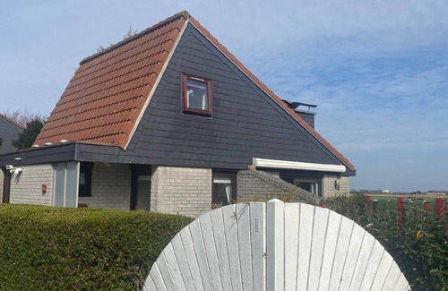 Julianadorp aan zee House | Holiday house Julianadorp for 1 - 4 persons with 2 bedrooms - Holiday home