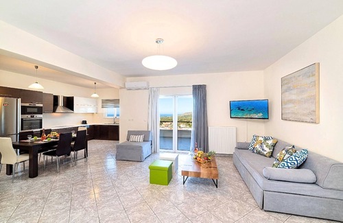 Kournas House | Holiday house Kourna for 1 - 12 persons with 4 bedrooms - Holiday house