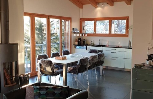 Grisons House | Holiday house Lenz for 1 - 8 persons with 4 bedrooms - Detached holiday house