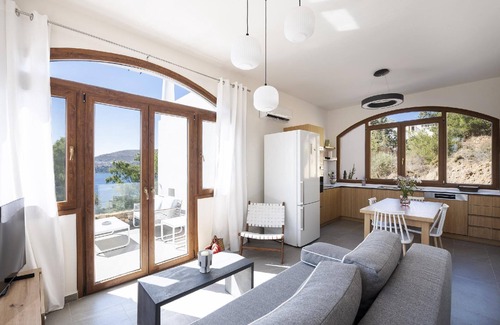 Leros House | Holiday house Leros for 1 - 6 persons with 2 bedrooms - Twin house