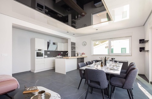 Mimice House | Holiday house Mimice for 1 - 14 persons with 6 bedrooms - Holiday home