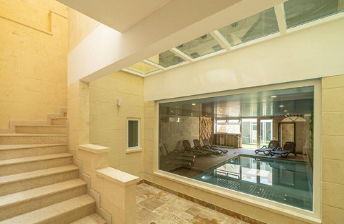 Munxar House | Holiday house Munxar for 1 - 10 persons with 5 bedrooms - Row house