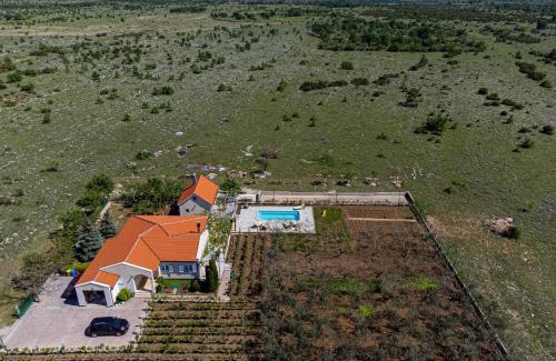 Drnis Villa | Holiday house Olive Tree