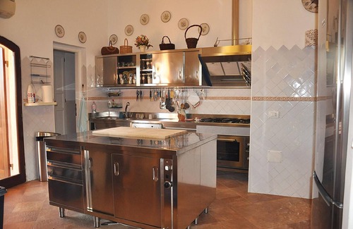 San Teodoro House | Holiday house San Teodoro for 1 - 14 persons with 6 bedrooms - Holiday house