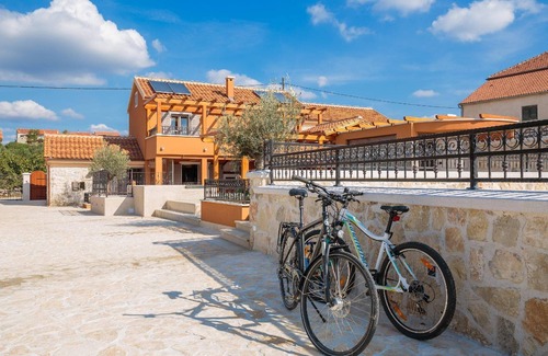 Bicine House | Holiday house Skradin for 1 - 6 persons with 3 bedrooms - Holiday house