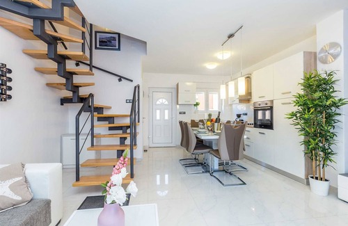 Brzac House | Holiday house SOTOVENTO II