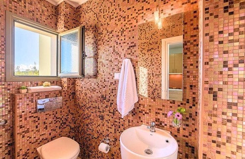 Skoutelonas House | Holiday house Spilia for 1 - 12 persons with 4 bedrooms - Holiday home