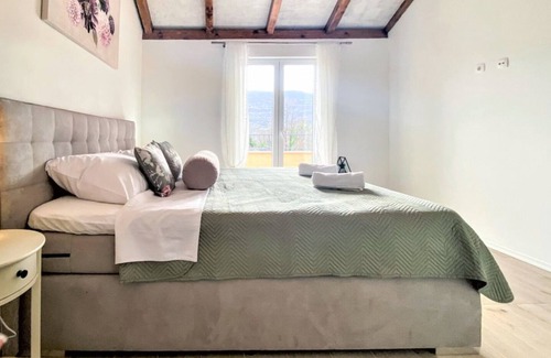 Cove Tri Zala (Zrnovo) House | Holiday house Villa Marta - with pool: - Kozica, Riviera Makarska, Croatia