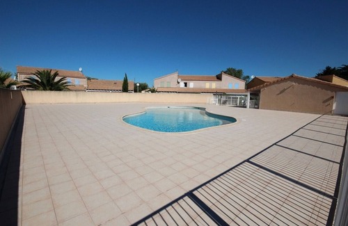 Portiragnes-Plage House | Holiday house with 2 bedrooms, Airco, WIFI, conservatory, residence CLOS DE SOCORRO only 800m.