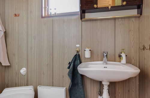 Korsveka House | Holiday house with jacuzzi near nature | SE02021