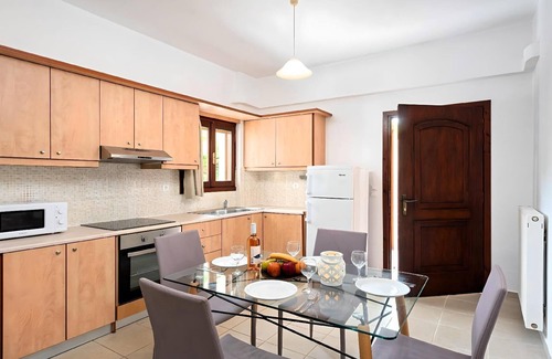 Kavros House | Holiday house Yeoryioupolis Kriti for 1 - 31 persons with 11 bedrooms - Holiday house