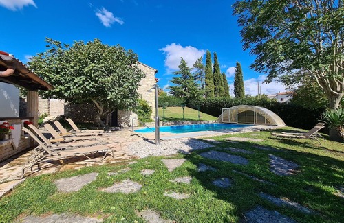 Prkacini House | Holiday house Zminj for 1 - 16 persons with 5 bedrooms - Holiday home