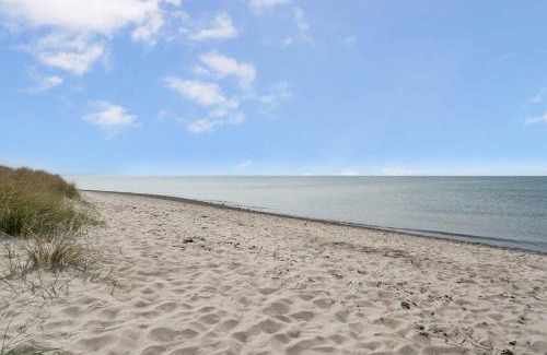 Dannemare Apartment | Holiday In The First Row To The Water