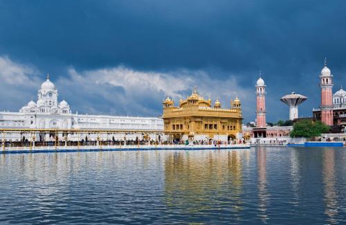 Ranjit Avenue Hotel | Holiday Inn Amritsar Ranjit Avenue by IHG