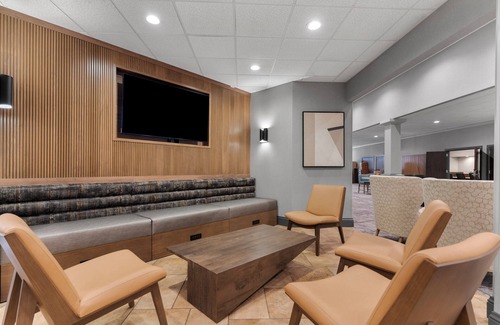Downtown Dubuque Hotel | Holiday Inn Dubuque/Galena by IHG