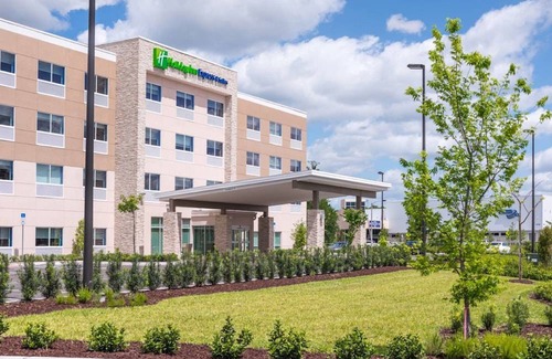 Wesley Chapel Hotel | Holiday Inn Express & Suites - Tampa North - Wesley Chapel, an IHG Hotel