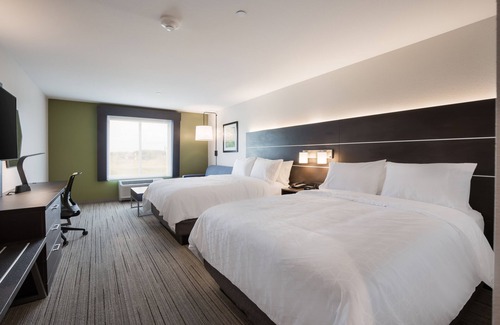 Hoffman Estates Hotel | Holiday Inn Express & Suites Chicago - Hoffman Estates by IHG