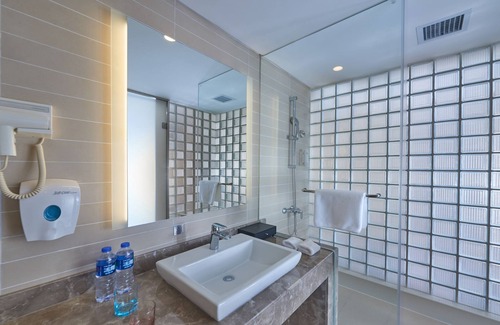 Jintai District Hotel | Holiday Inn Express Baoji City Centre by IHG