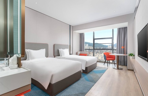 Bazhong Hotel | Holiday Inn Express Bazhong Center by IHG