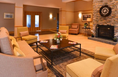 Breezewood Hotel | Holiday Inn Express Breezewood by IHG