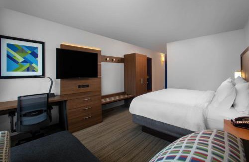 Charleston Hotel | Holiday Inn Express Charleston-Civic Center by IHG