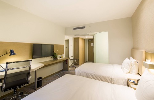 Shuangqiao District Hotel | Holiday Inn Express Chengde Downtown, an IHG Hotel