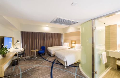 Shuangqiao District Hotel | Holiday Inn Express Chengde Downtown, an IHG Hotel