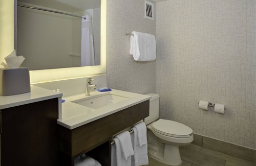 Bermuda Hotel | Holiday Inn Express Chester by IHG