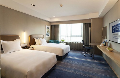 Hongshan District Hotel | Holiday Inn Express Chifeng Hongshan by IHG