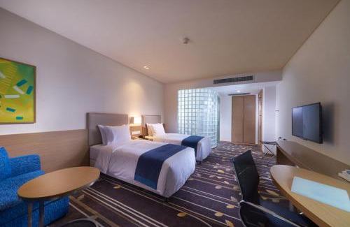 Chongqing University Town Hotel | Holiday Inn Express Chongqing University Town by IHG