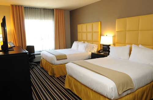 Covington Hotel | Holiday Inn Express Covington-Madisonville by IHG
