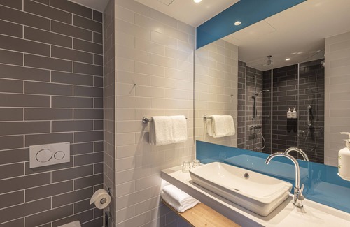 Oberbilk Hotel | Holiday Inn Express Düsseldorf – Hauptbahnhof by IHG