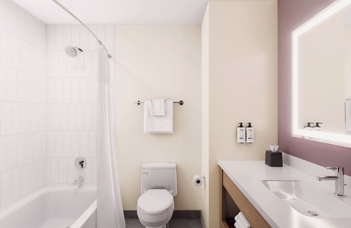 Garden City Hotel | Holiday Inn Express Garden City East by IHG