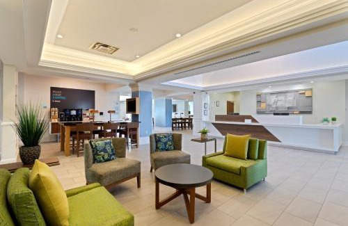 Hauppauge Hotel | Holiday Inn Express Hauppauge-Long Island by IHG