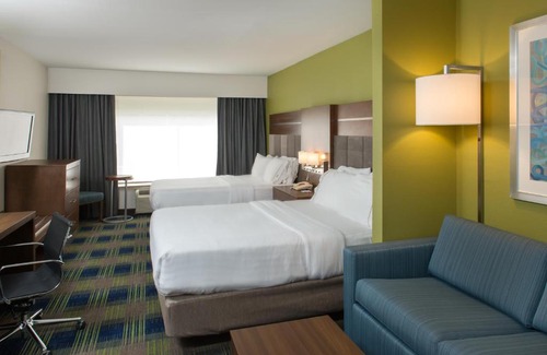 Clifton Park Hotel | Holiday Inn Express Hotel & Suites Clifton Park by IHG