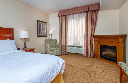 Bowmanville Hotel | Holiday Inn Express Hotel & Suites Clarington - Bowmanville by IHG