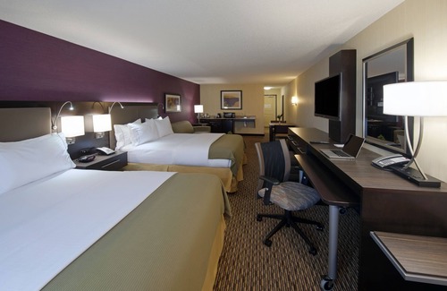 Clearfield Hotel | Holiday Inn Express Hotel & Suites Clearfield by IHG